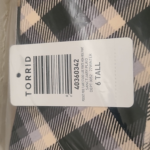 Torrid Pocket Pixie Flare Studio Luxe Ponte High-Rise Pant - Picture 7 of 16